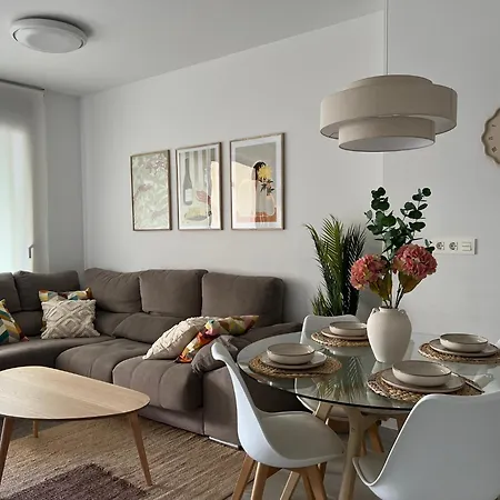 With Rooftop Pool 150 M From The Apartment Torrevieja