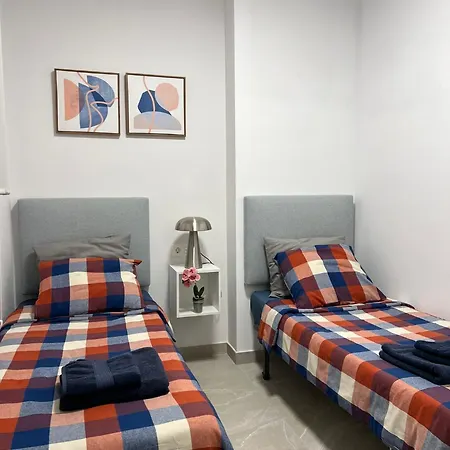 With Rooftop Pool 150 M From The Torrevieja