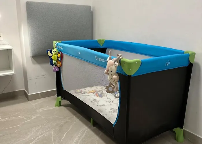 With Rooftop Pool 150 M From The Torrevieja